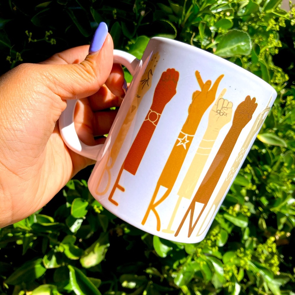 Be Kind Mug